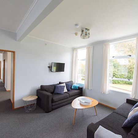 Kowhai Flat Pounawea Exterior photo
