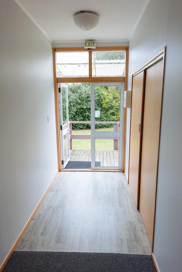 Kowhai Flat Pounawea Exterior photo
